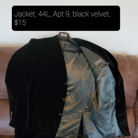 Suits - Picture 8 of 13